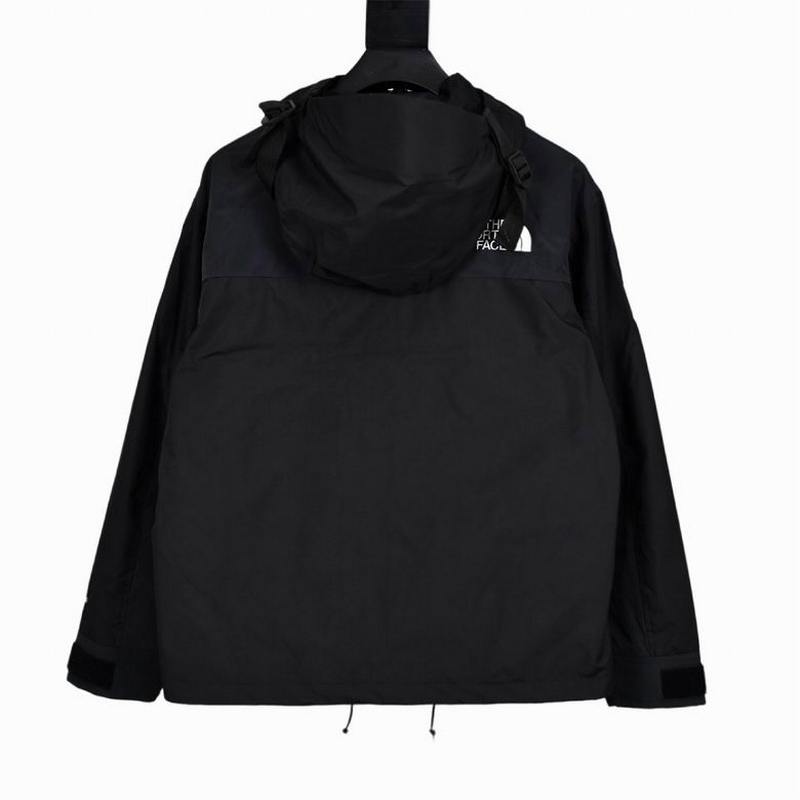 The North Face Men's Outwear 10